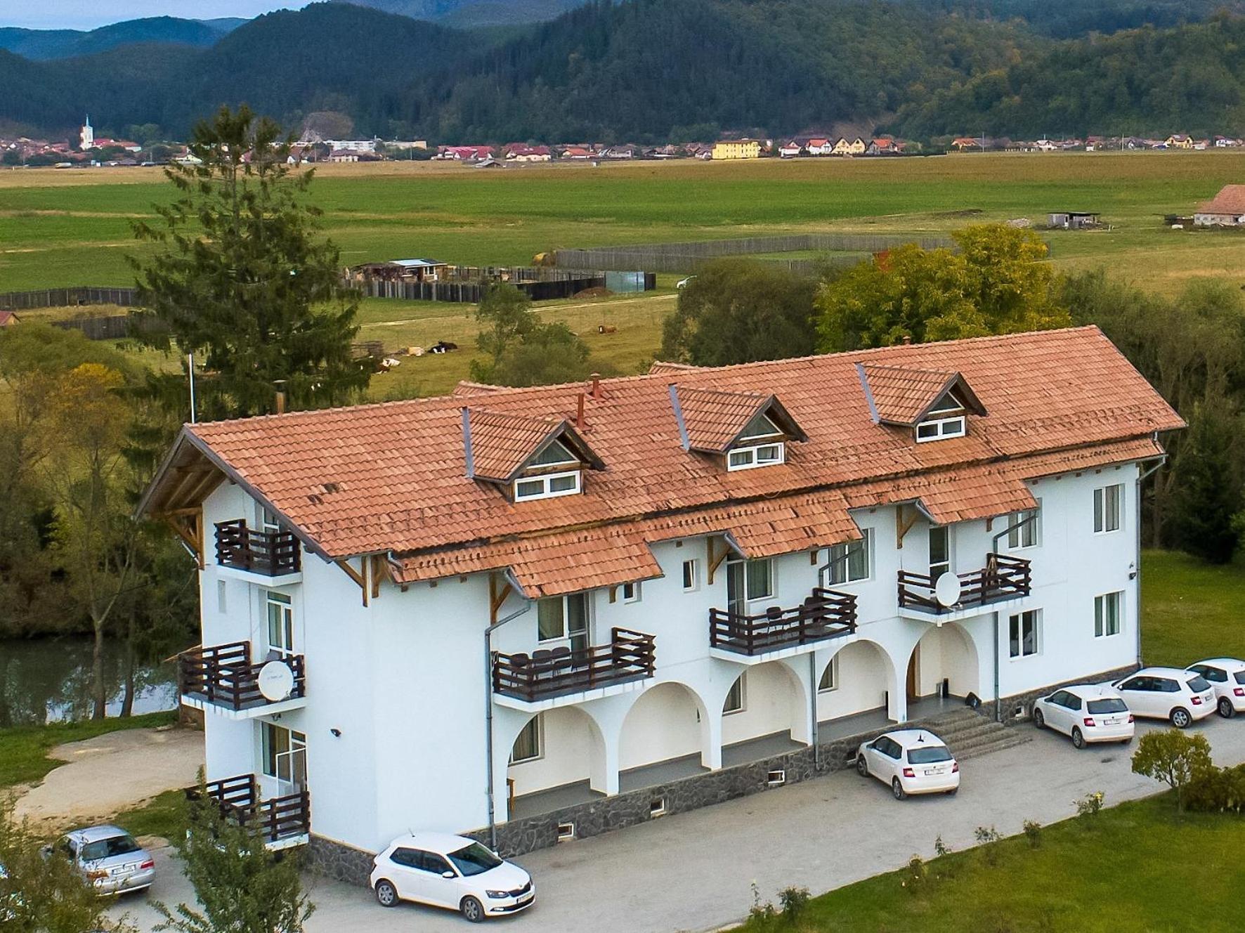 Complex Panicel Rîşnov Kültér fotó