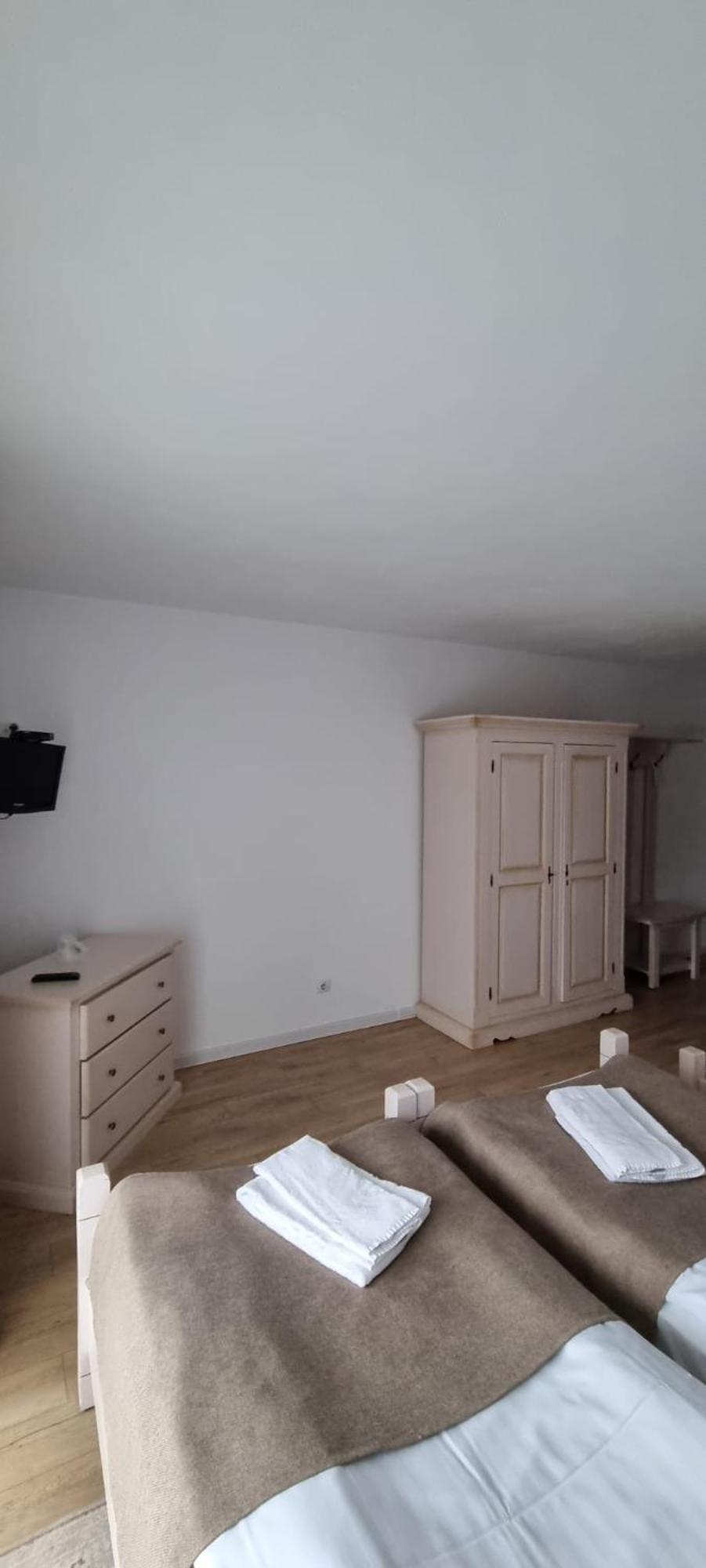 Complex Panicel Rîşnov Kültér fotó